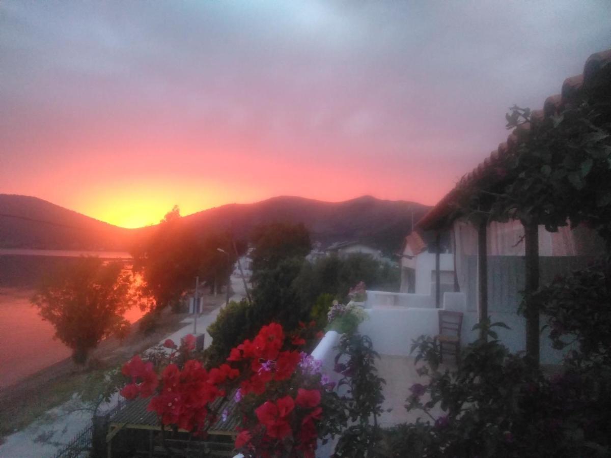Hostal Meli-Ios Almiropótamos Exterior foto